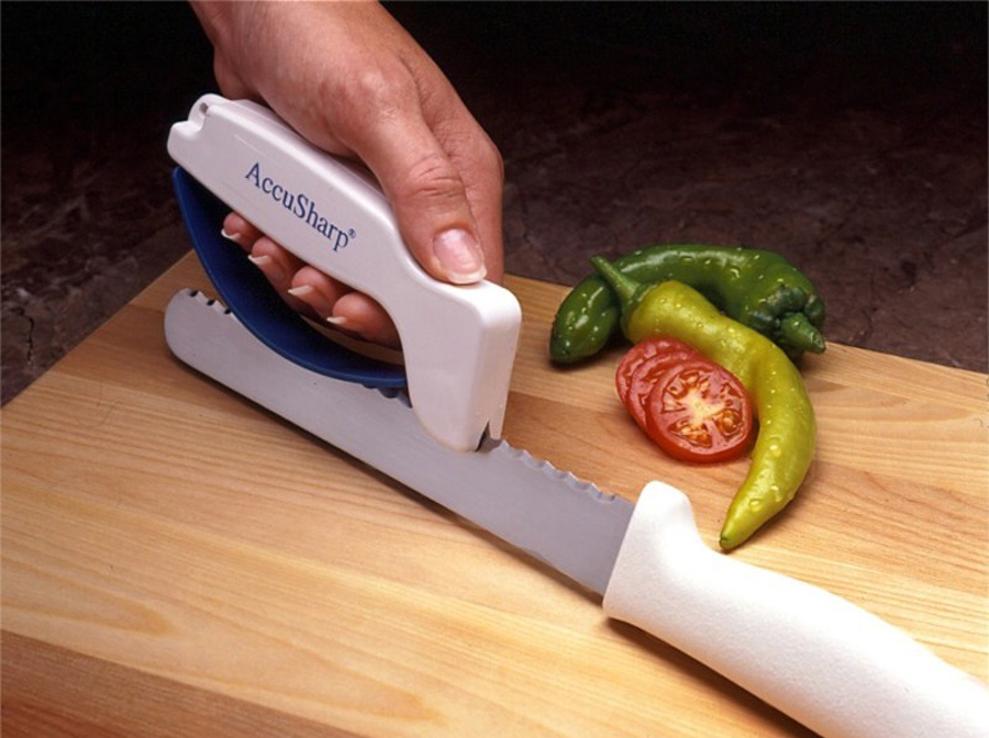 ACCUSHARP KNIFE & TOOL SHARPENER